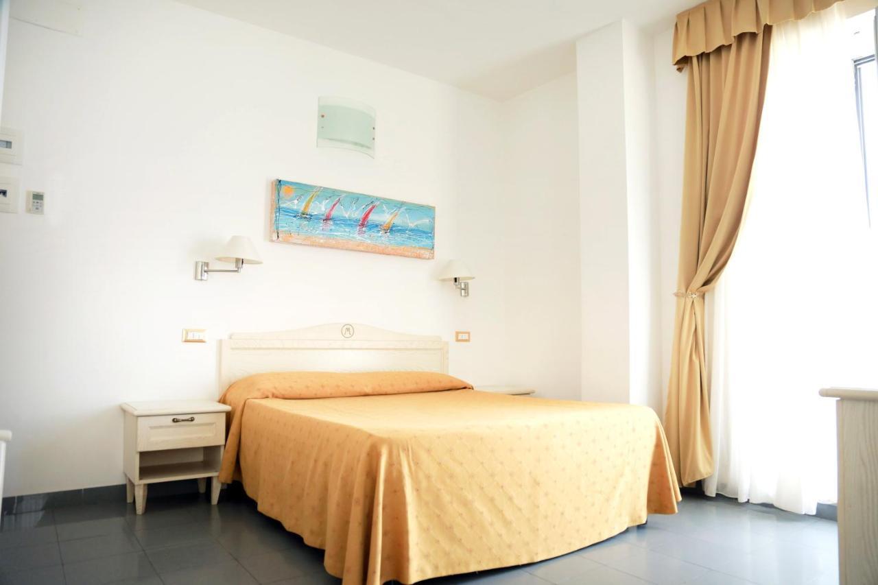 Szálloda Marechiaro - Direttamente Sul Mare 3*